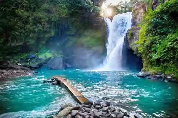 tegenungan waterfall tegenungan waterfall